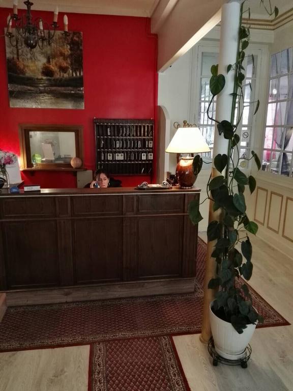 Hotel Nice Flore Vichy Exterior foto