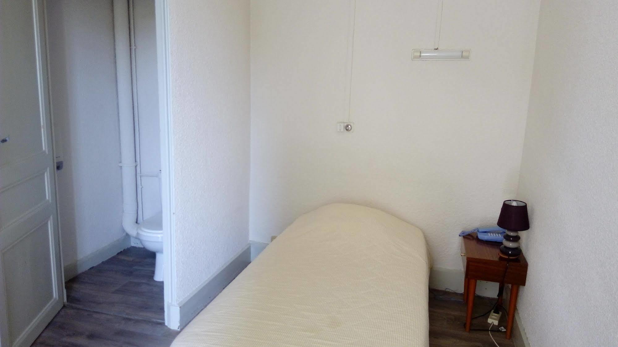 Hotel Nice Flore Vichy Exterior foto